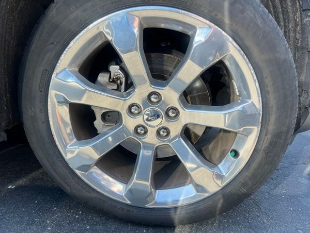 2020 Ford Explorer Platinum photo 4