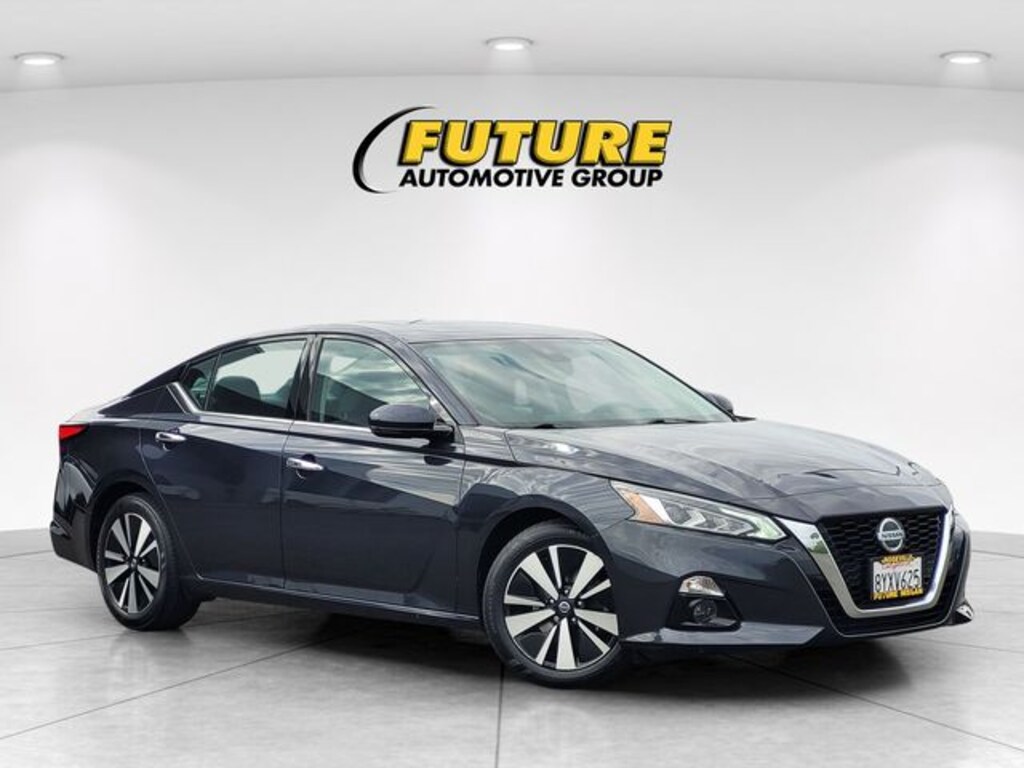Used 2019 Nissan Altima 2.5 SV Sedan