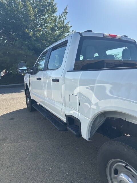 2018 Ford F-350 Platinum photo 4