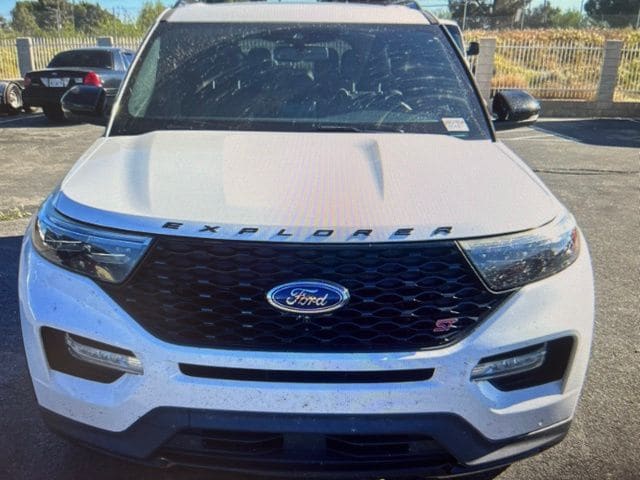 2020 Ford Explorer ST photo 2