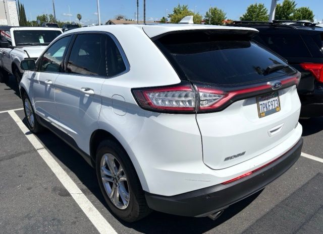 2015 Ford Edge SEL photo 3