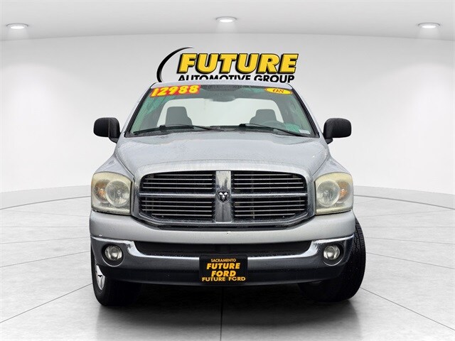 2008 Dodge Ram SLT photo 2