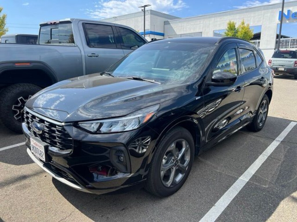 Certified 2023 Ford Escape Hybrid ST-Line Select SUV