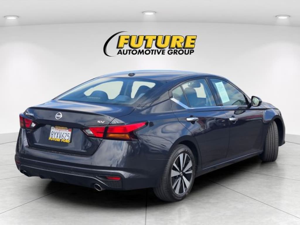 Used 2019 Nissan Altima 2.5 SV Sedan