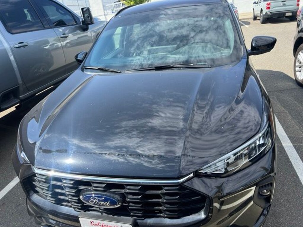Certified 2023 Ford Escape Hybrid ST-Line Select SUV