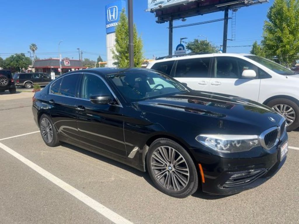 Used 2018 BMW 5 Series 530i Sedan