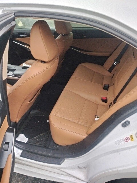 2014 Lexus IS 250 photo 4