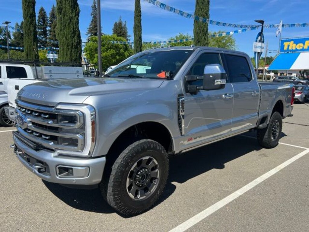 Used 2024 Ford F-250SD Platinum Truck