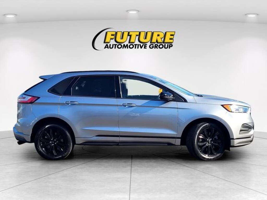 Certified 2022 Ford Edge SE SUV