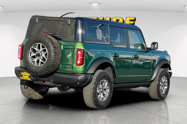 2025 Ford Bronco Badlands photo 2