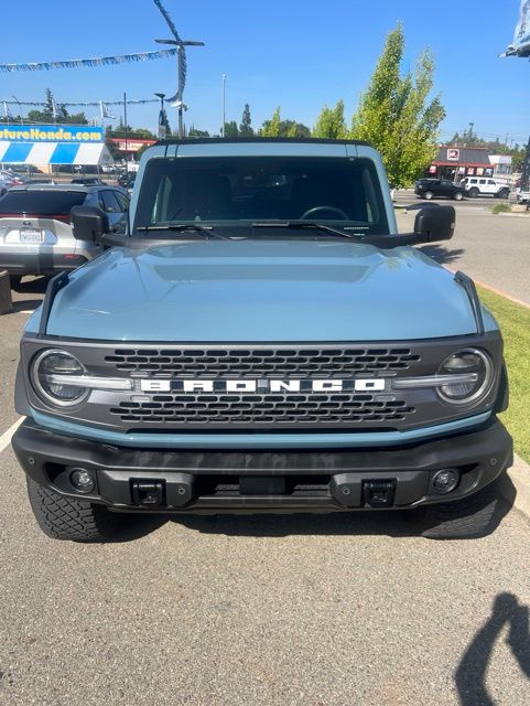 2023 Ford Bronco Badlands photo 3