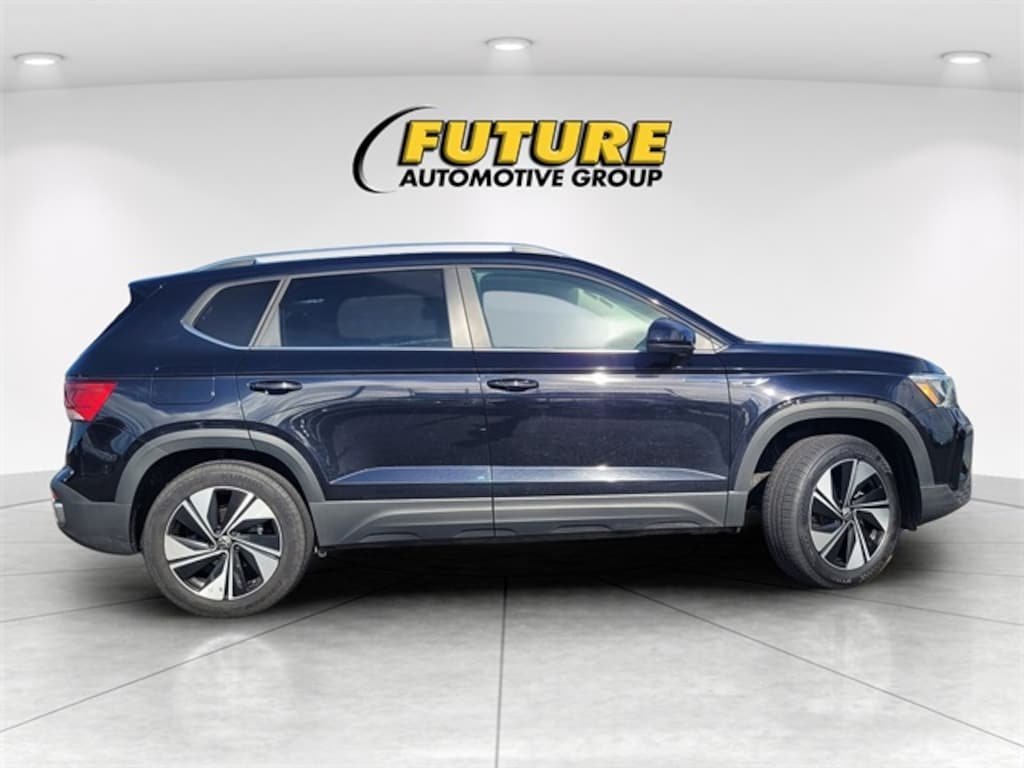 Used 2024 Volkswagen Taos 1.5T SE SUV