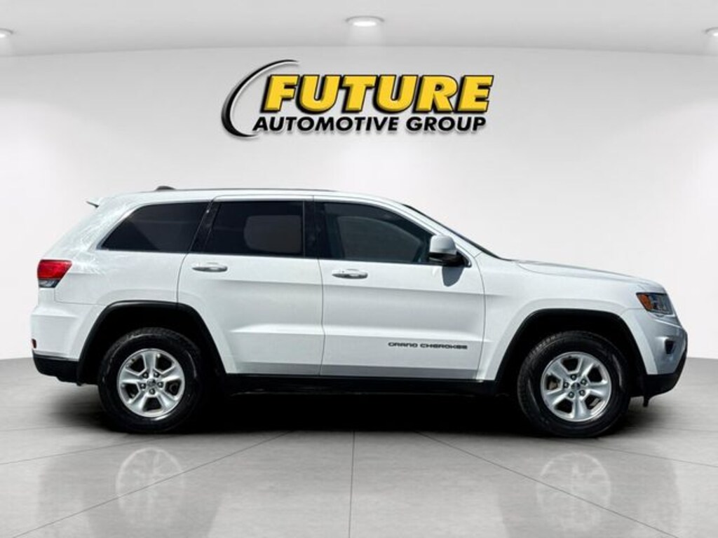 Used 2015 Jeep Grand Cherokee Laredo SUV