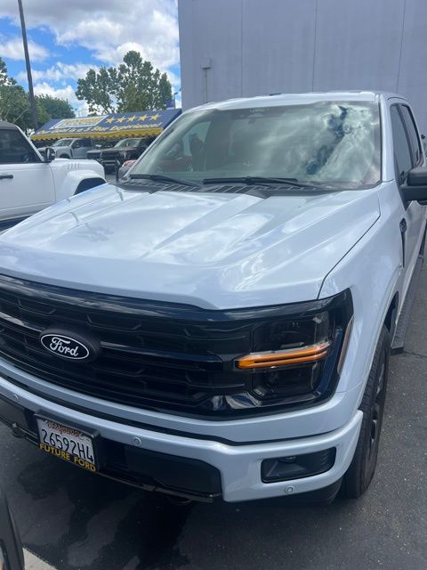 2025 Ford F-150 XLT photo 2