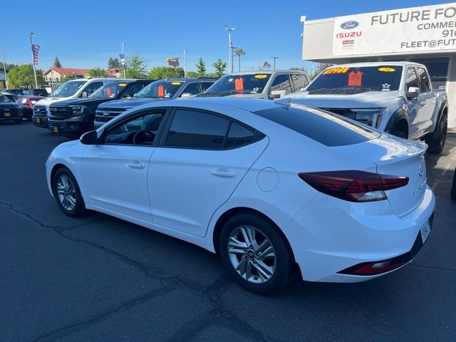 2020 Hyundai Elantra SEL photo 6