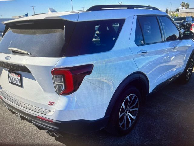 2020 Ford Explorer ST photo 4