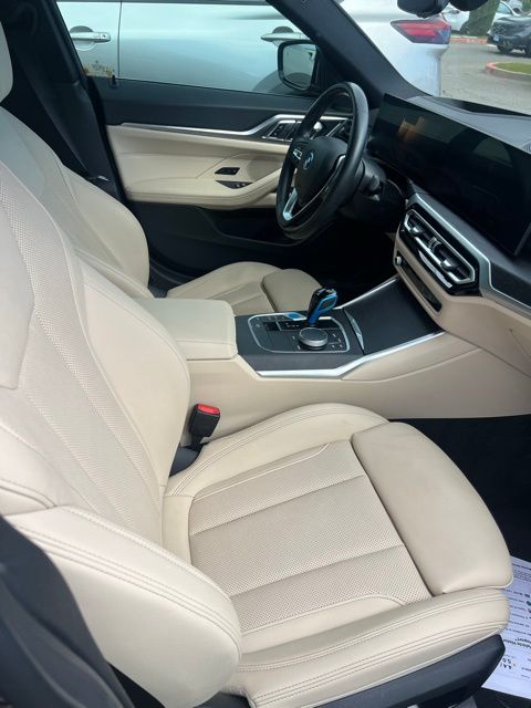 2023 BMW i4 eDrive35 photo 6