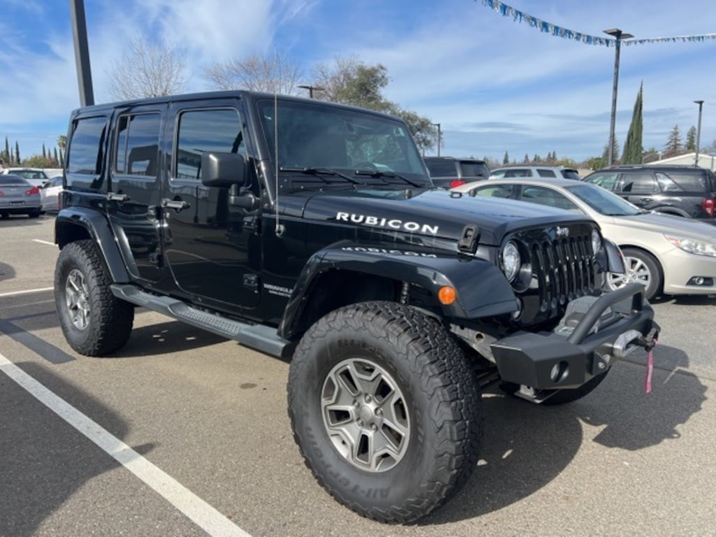 Used 2016 Jeep Wrangler Unlimited Rubicon SUV