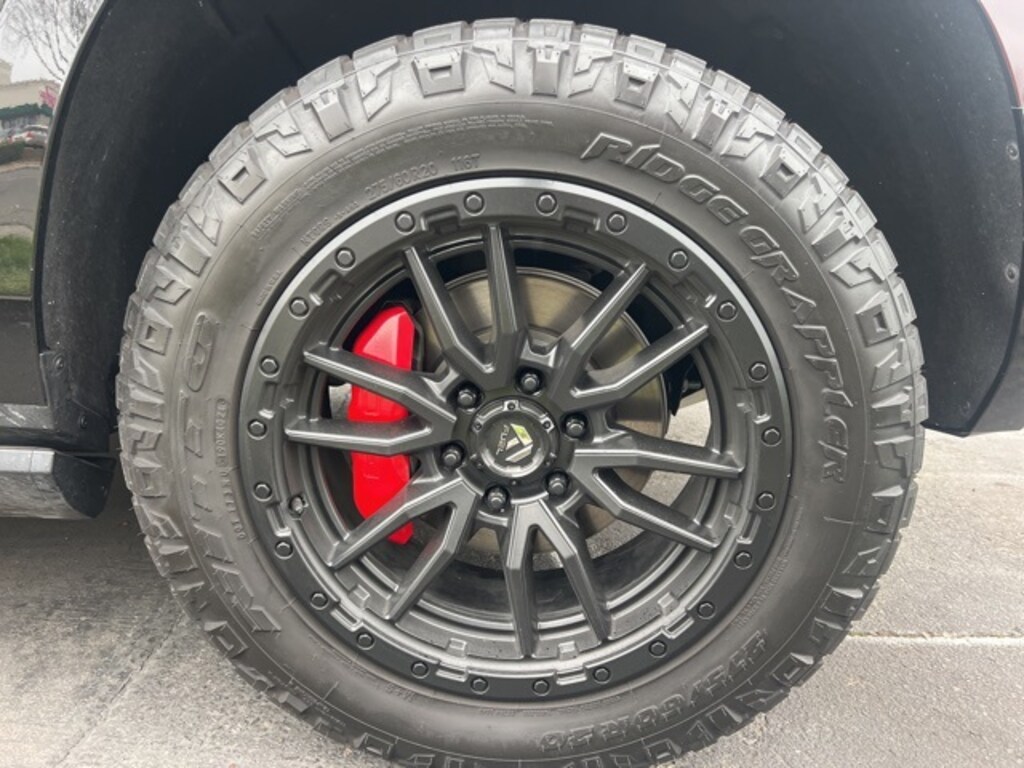 Used 2023 GMC Yukon AT4 SUV