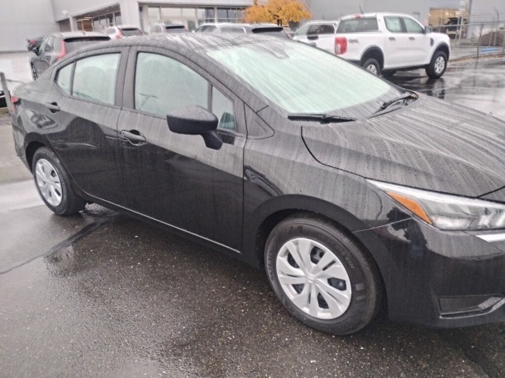 Used 2025 Nissan Versa 1.6 S Sedan