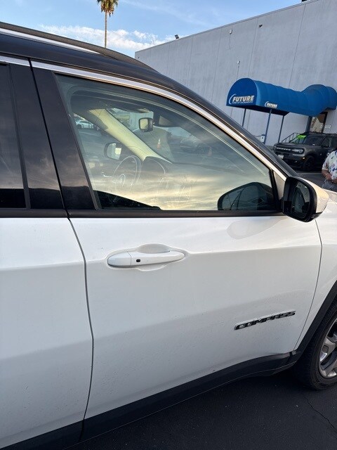 2021 Jeep Compass Limited photo 3