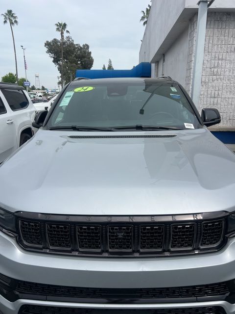 2024 Jeep Grand Wagoneer L Series II photo 3