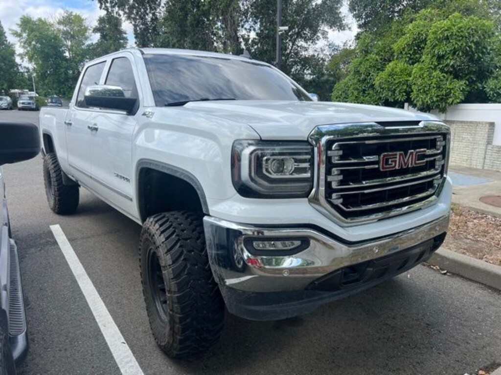 Used 2018 GMC Sierra 1500 SLT Truck