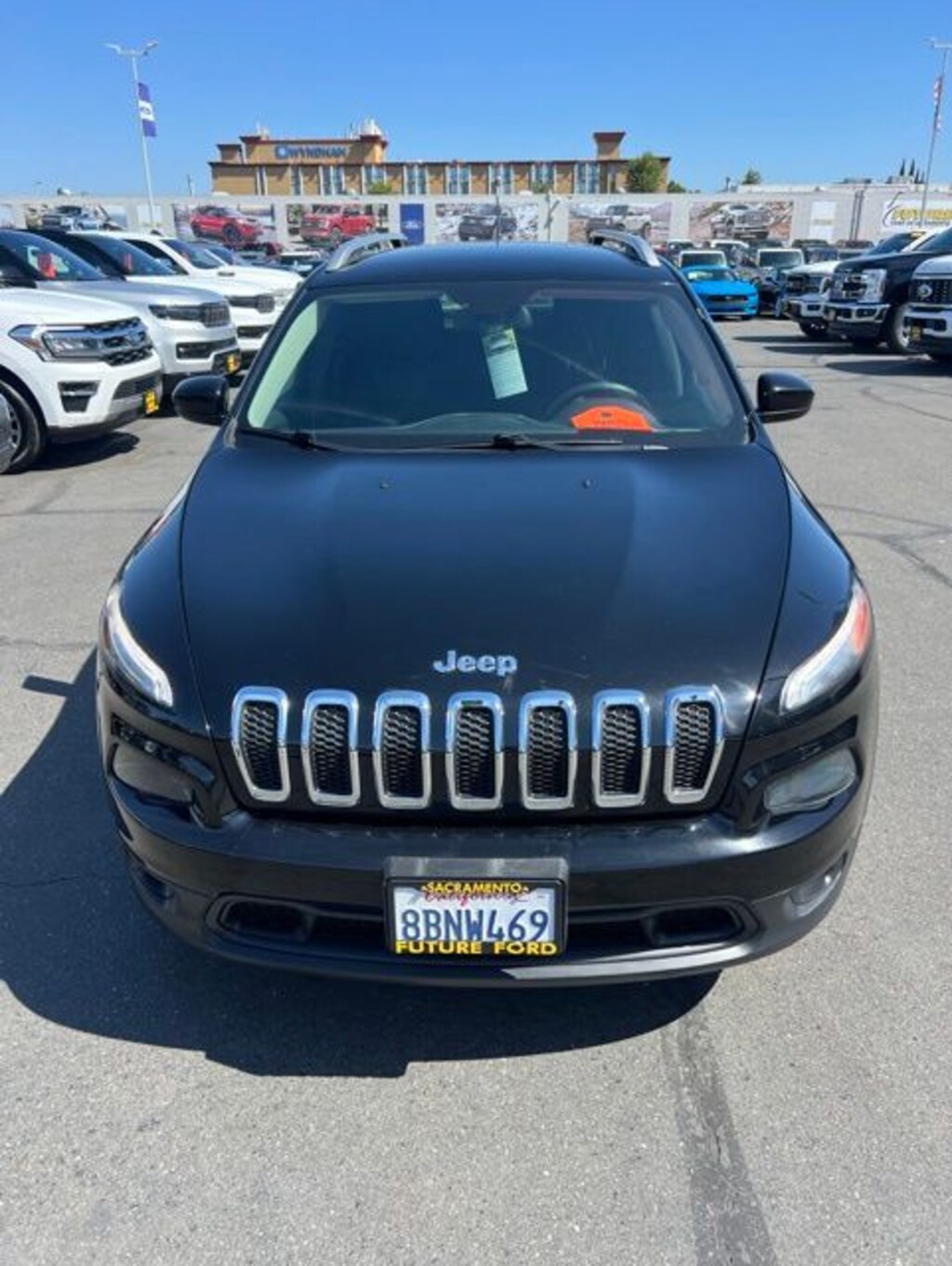 Certified 2018 Jeep Cherokee Latitude SUV