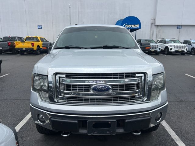 2013 Ford F-150 XLT photo 2