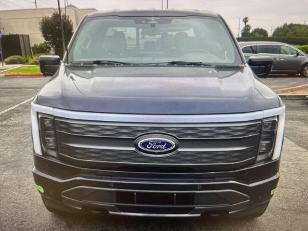 Used 2023 Ford F-150 Lightning Lariat Truck