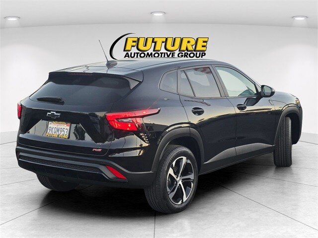 2024 Chevrolet Trax photo 3