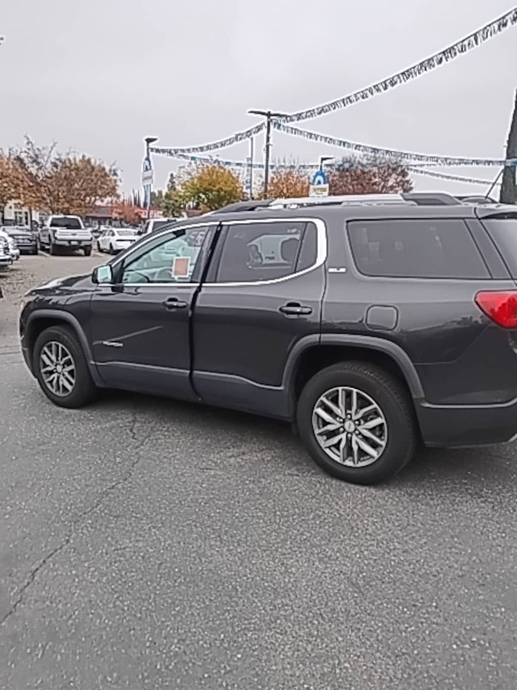 Used 2017 GMC Acadia SLE-2 SUV