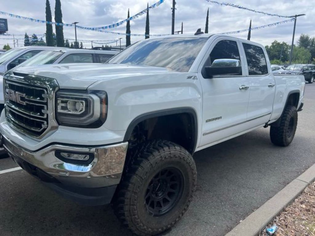 Used 2018 GMC Sierra 1500 SLT Truck