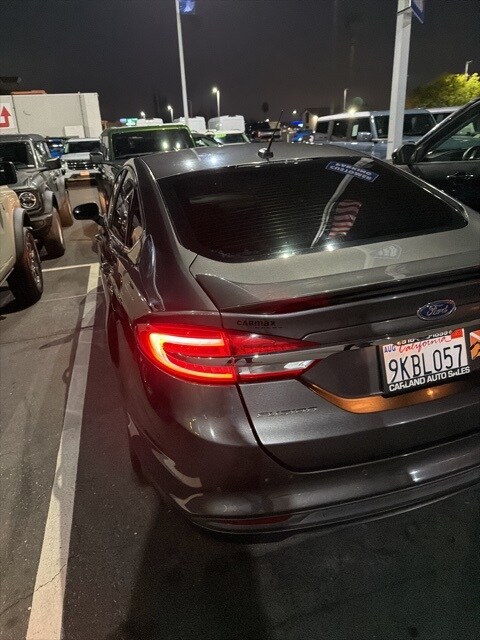 2018 Ford Fusion Hybrid SE photo 3