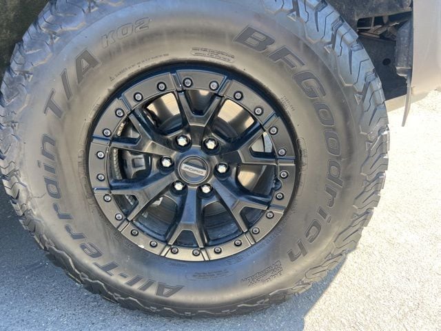 2023 Ford F-150 Raptor photo 5