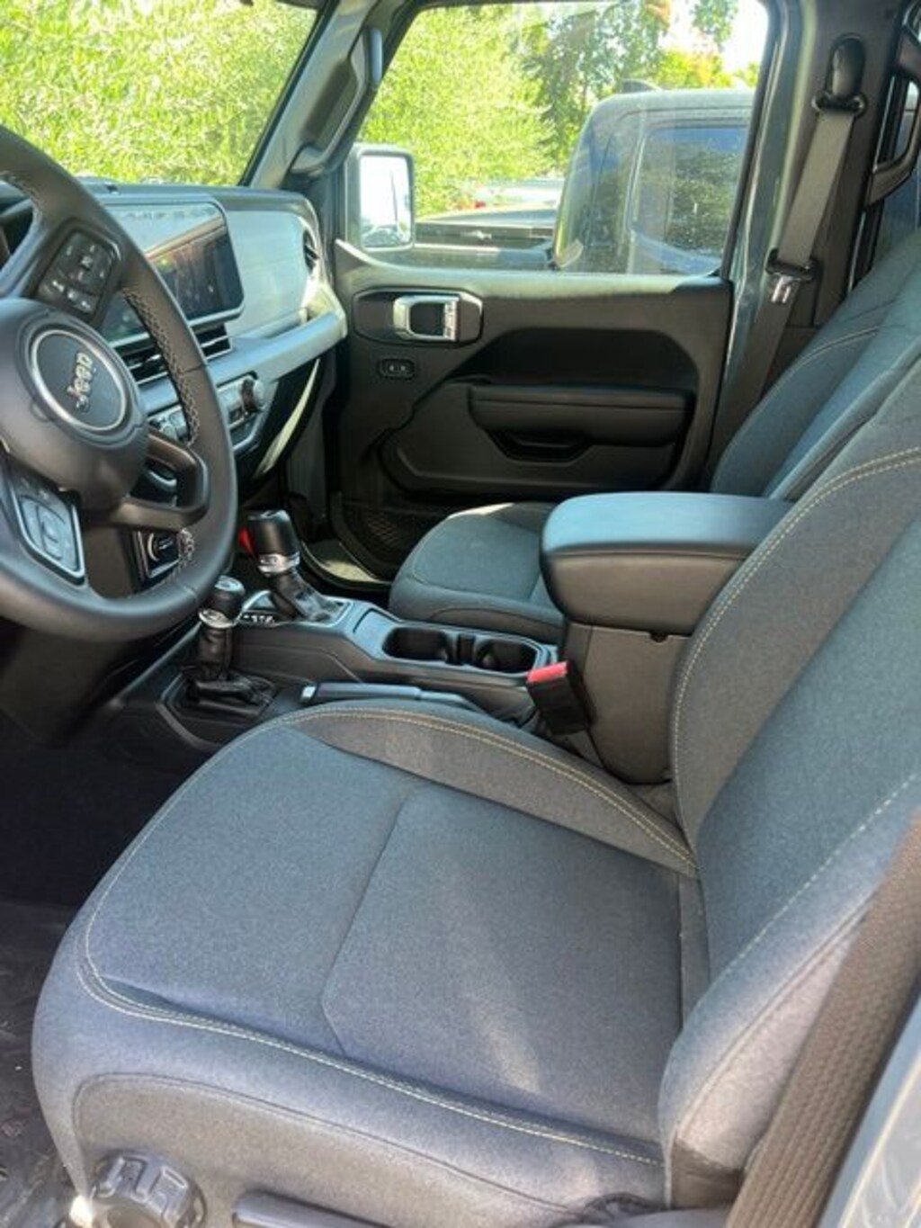 Used 2025 Jeep Wrangler Willys SUV