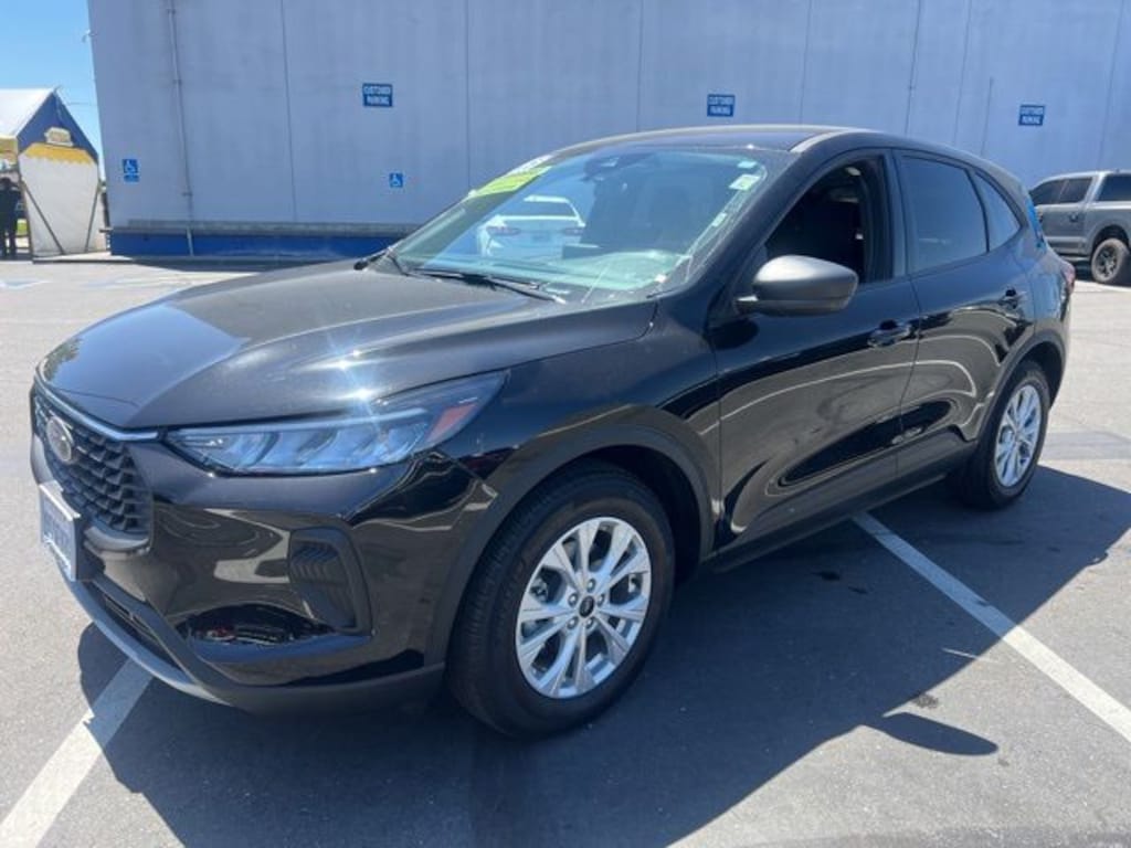 Used 2025 Ford Escape Active SUV