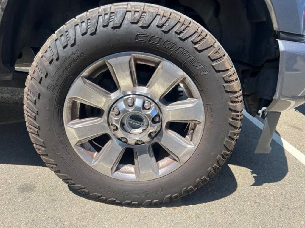 Used 2022 Ford F-250SD Platinum Truck