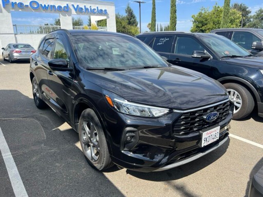 Certified 2023 Ford Escape Hybrid ST-Line Select SUV