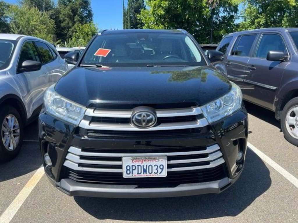 Used 2019 Toyota Highlander XLE SUV
