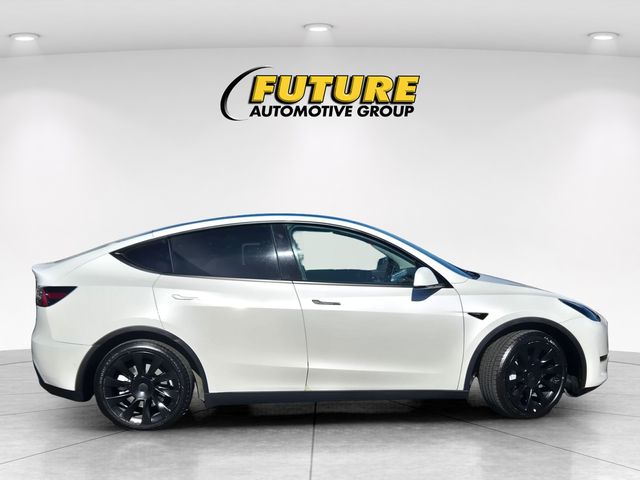 2022 Tesla Model Y Long Range photo 2