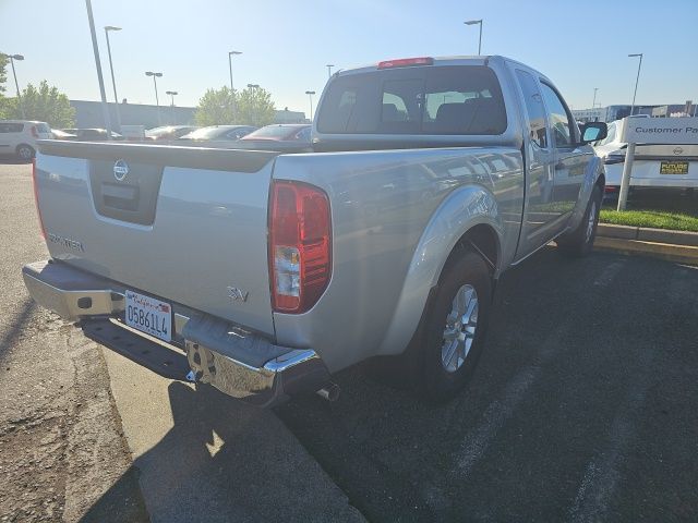 2017 Nissan Frontier SV photo 3