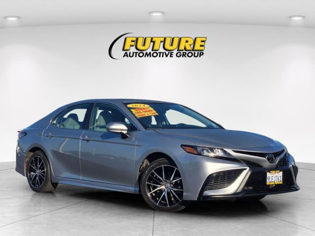 Used 2024 Toyota Camry SE AWD Sedan
