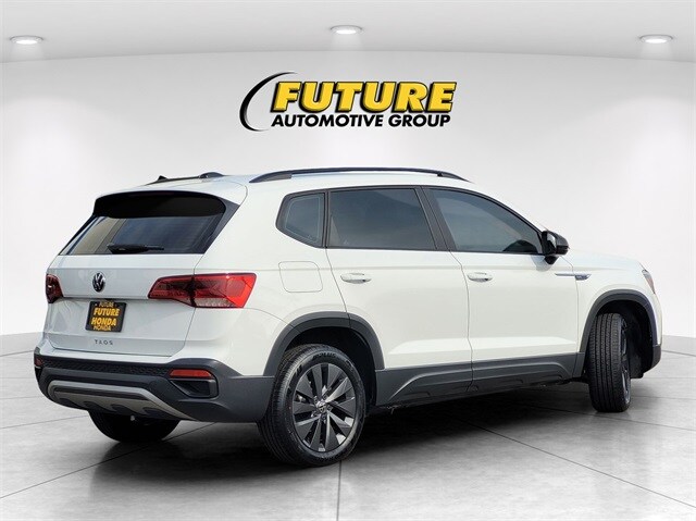 2022 Volkswagen Taos S photo 4