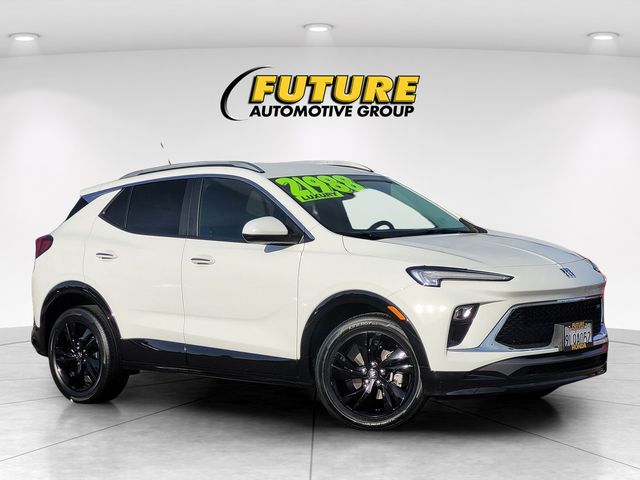 2024 Buick Encore GX Sport Touring photo 1