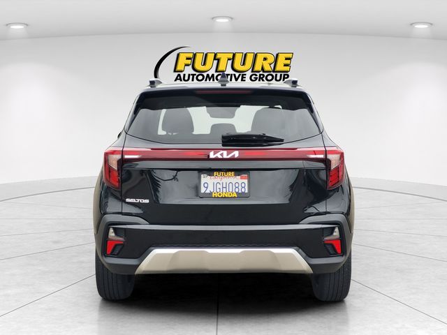 2024 Kia Seltos EX photo 3