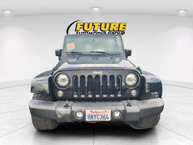 2017 Jeep Wrangler Unlimited Rubicon photo 2