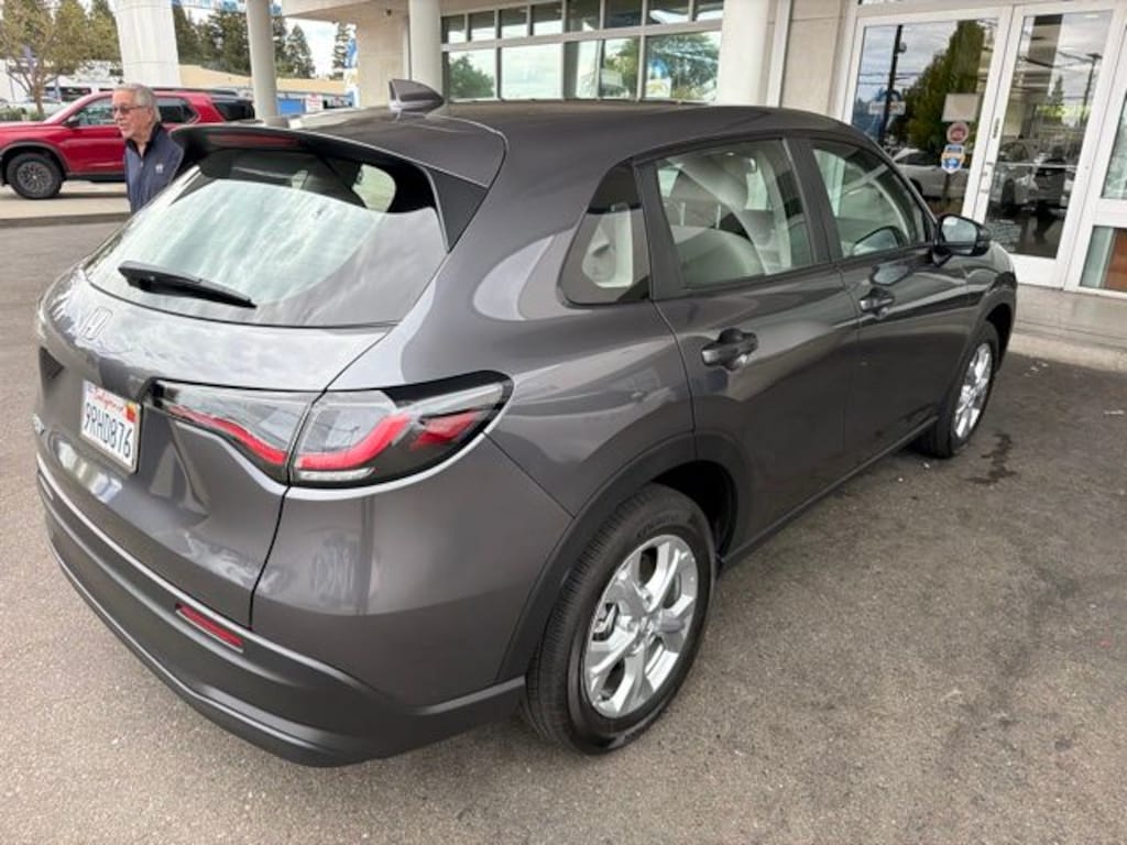 Certified 2025 Honda HR-V LX SUV