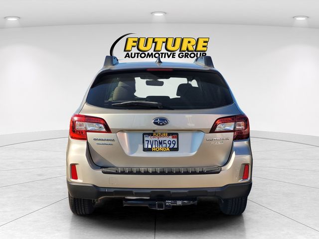 2017 Subaru Outback 2.5i Premium photo 3
