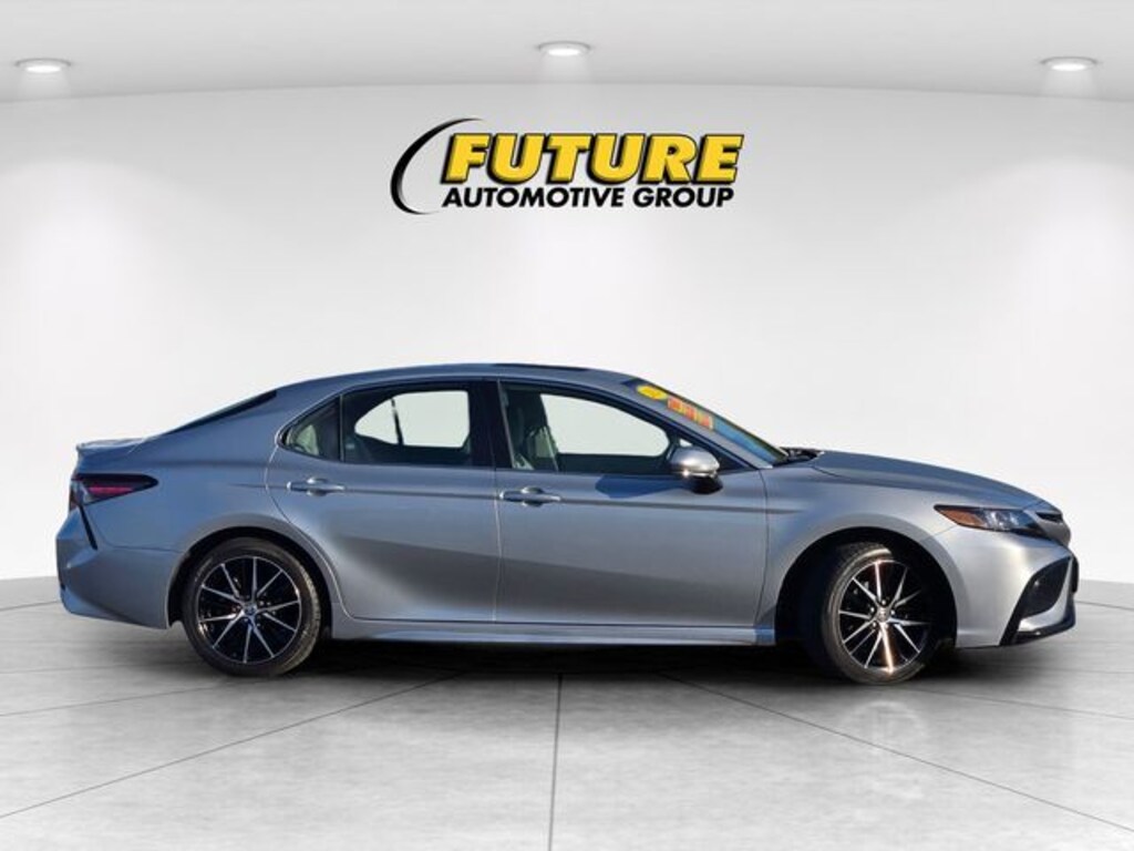 Used 2024 Toyota Camry SE AWD Sedan